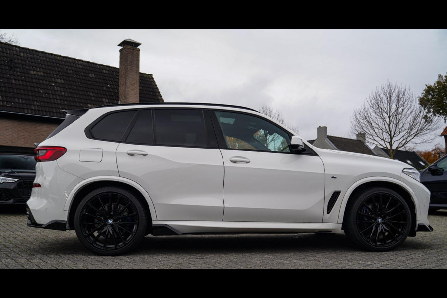 BMW X5 XDrive40i High Executive | HuD | Panorama | Luxe Leder | Camera | BMW LED | Sfeerverlichting | Stoelverwarming | Smart Key
