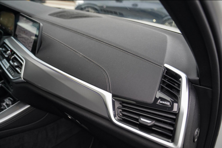 BMW X5 XDrive40i High Executive | HuD | Panorama | Luxe Leder | Camera | BMW LED | Sfeerverlichting | Stoelverwarming | Smart Key