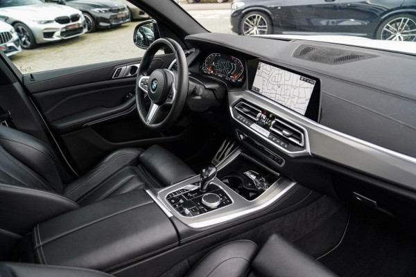 BMW X5 XDrive40i High Executive | HuD | Panorama | Luxe Leder | Camera | BMW LED | Sfeerverlichting | Stoelverwarming | Smart Key