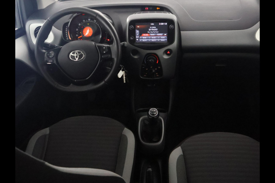 Toyota Aygo 1.0 VVT-i X-Play | Airco | Camera | Bluetooth |