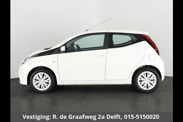 Toyota Aygo 1.0 VVT-i X-Play | Airco | Camera | Bluetooth |