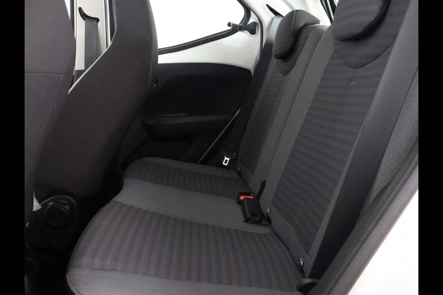 Toyota Aygo 1.0 VVT-i X-Play | Airco | Camera | Bluetooth |