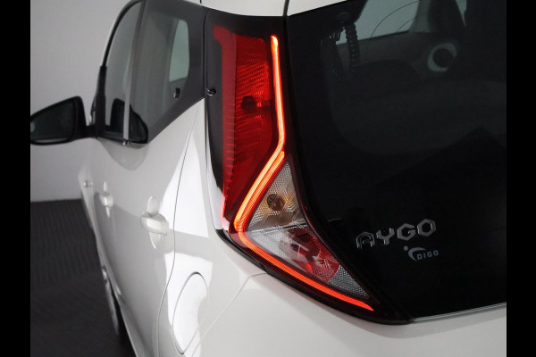 Toyota Aygo 1.0 VVT-i X-Play | Airco | Camera | Bluetooth |