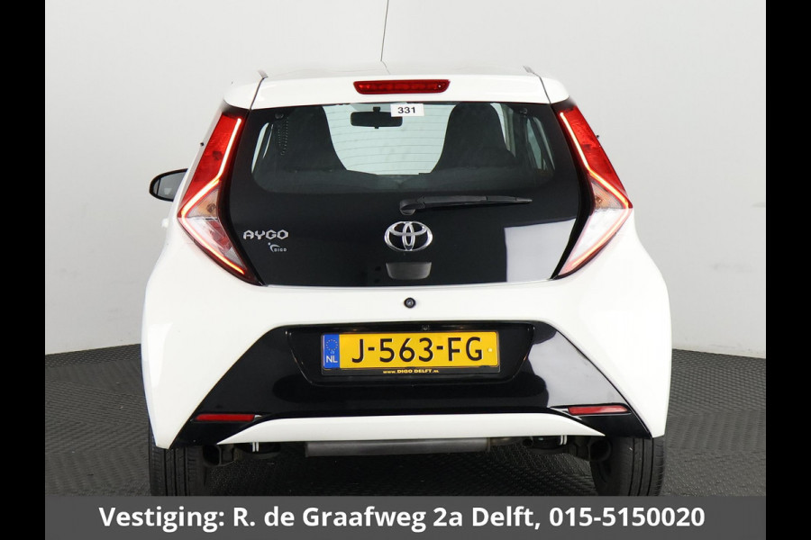 Toyota Aygo 1.0 VVT-i X-Play | Airco | Camera | Bluetooth |