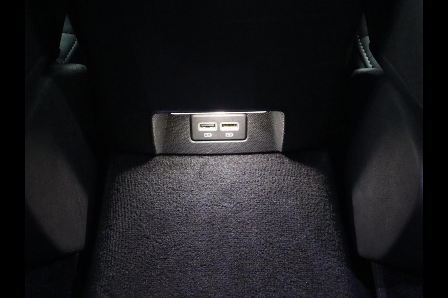 Peugeot 508 1.6 HYbrid GT | Stoelverwarming | Adaptive cruise | Camera | Carplay | Half leder | Keyless | Navigatie | Full LED | Sfeerverlichting | Digital Cockpit | PHEV | Plug In