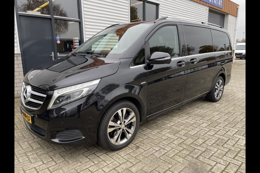 Mercedes-Benz V-Klasse 250d 190pk automaat Lang L2H1 DC 5 persoons Avantgarde / vaste prijs rijklaar € 39.950 marge / lease vanaf € 652 / zwart leer / electrische schuifdeuren / zwart metallic / burmester