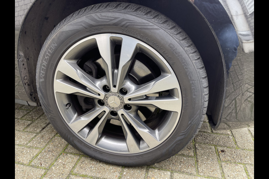 Mercedes-Benz V-Klasse 250d 190pk automaat Lang L2H1 DC 5 persoons Avantgarde / vaste prijs rijklaar € 39.950 marge / lease vanaf € 652 / zwart leer / electrische schuifdeuren / zwart metallic / burmester