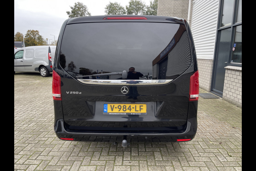 Mercedes-Benz V-Klasse 250d 190pk automaat Lang L2H1 DC 5 persoons Avantgarde / vaste prijs rijklaar € 39.950 marge / lease vanaf € 652 / zwart leer / electrische schuifdeuren / zwart metallic / burmester