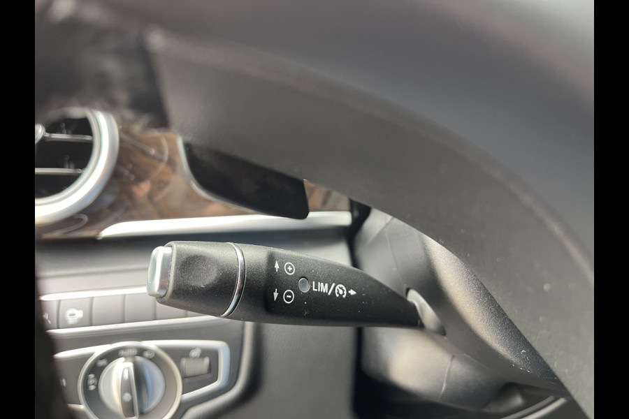 Mercedes-Benz V-Klasse 250d 190pk automaat Lang L2H1 DC 5 persoons Avantgarde / vaste prijs rijklaar € 39.950 marge / lease vanaf € 652 / zwart leer / electrische schuifdeuren / zwart metallic / burmester