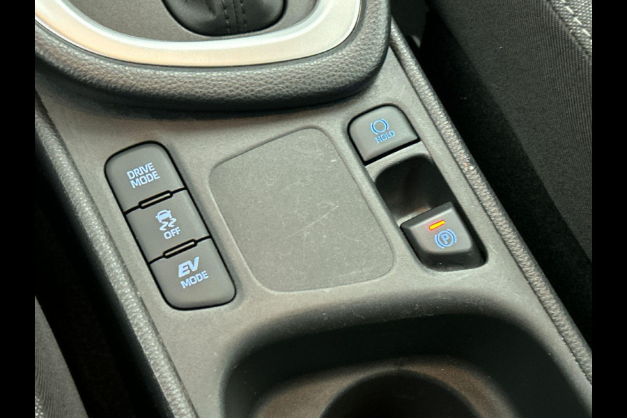Toyota Yaris 1.5 Hybrid Active Auto. Navigatie Apple Carplay/Android Auto Camera Adaptive Cruise Control Climate Control