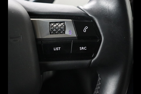 DS DS 3 Crossback E-Tense Performance Line+ 50 kWh | 1e eigenaar | Adaptive cruise | Matrix LED | Alcantara | Carplay | Navigatie | DAB | Parkeerhulp | Climate control | Dodehoek detectie