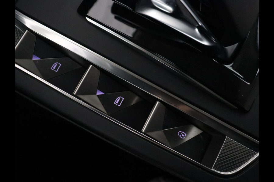 DS DS 3 Crossback E-Tense Performance Line+ 50 kWh | 1e eigenaar | Adaptive cruise | Matrix LED | Alcantara | Carplay | Navigatie | DAB | Parkeerhulp | Climate control | Dodehoek detectie