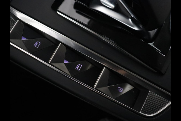 DS DS 3 Crossback E-Tense Performance Line+ 50 kWh | 1e eigenaar | Adaptive cruise | Matrix LED | Alcantara | Carplay | Navigatie | DAB | Parkeerhulp | Climate control | Dodehoek detectie