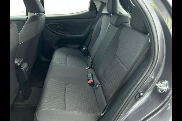 Toyota Yaris 1.5 Hybrid Active Auto. Navigatie Apple Carplay/Android Auto Camera Adaptive Cruise Control Climate Control