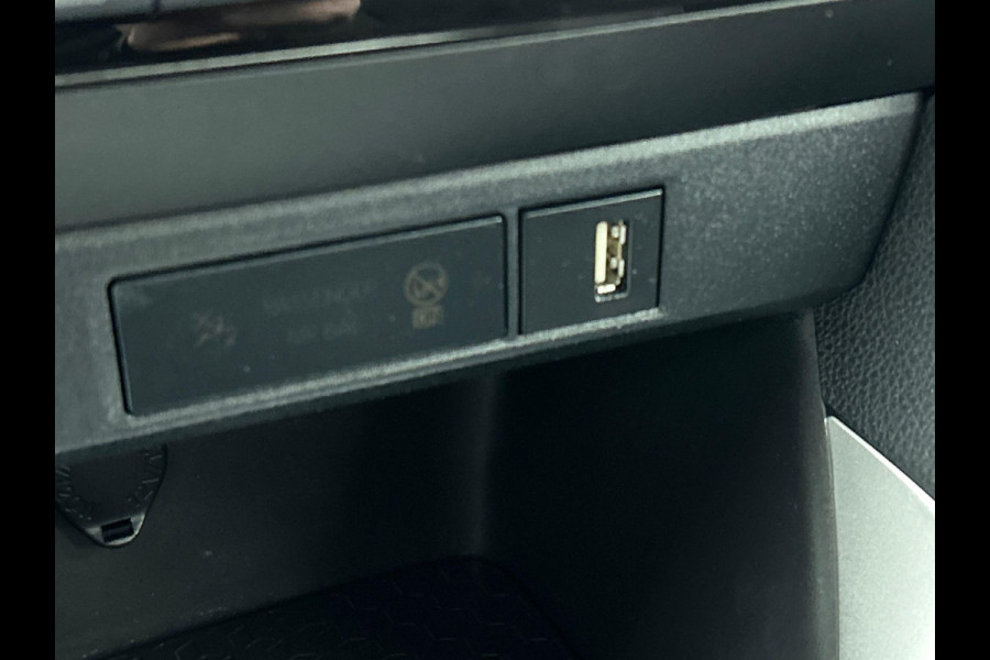 Toyota Yaris 1.5 Hybrid Active Auto. Navigatie Apple Carplay/Android Auto Camera Adaptive Cruise Control Climate Control