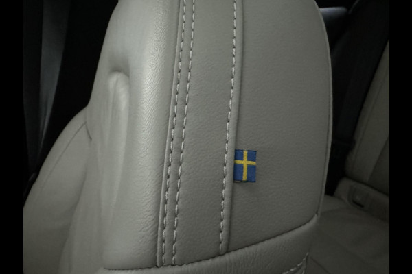 Volvo XC40 1.5 T4 Recharge Inscription Pano Leer Carplay Camera