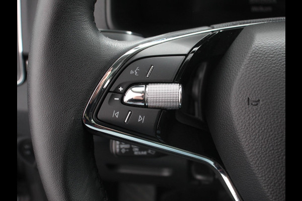 Škoda Karoq 1.5 TSI 150pk Automaat ACT Ambition | Navigatie | Android Auto / Apple Carplay | Climate Control | Camera | Parkeer sensoren | Lichtmetalen Velgen | Dab | Digitale Cockpit | Keyless Start | Led | Cruise Control Adaptive