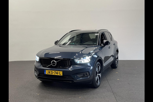 Volvo XC40 1.5 T5 262pk Recharge R-Design Navigatie Apple Carplay/ Android Auto Camera Parkeersensoren Cruise Control Stoelverwarming Full Led Virtual Cockpit Climate Control Lichtmetalen velgen