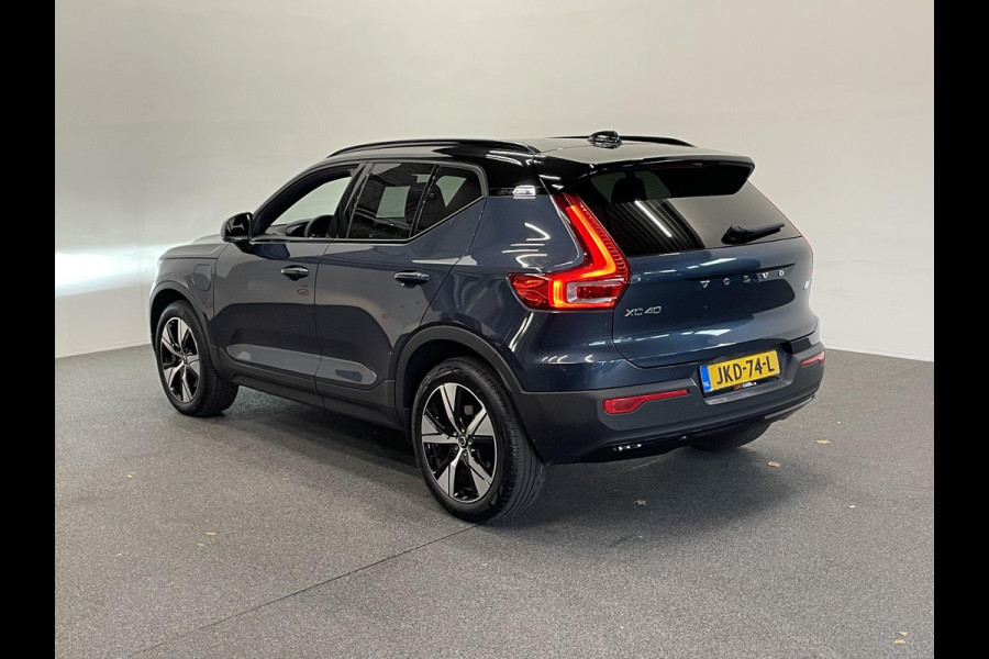 Volvo XC40 1.5 T5 262pk Recharge R-Design Navigatie Apple Carplay/ Android Auto Camera Parkeersensoren Cruise Control Stoelverwarming Full Led Virtual Cockpit Climate Control Lichtmetalen velgen