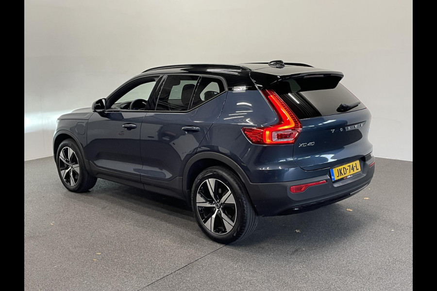 Volvo XC40 1.5 T5 262pk Recharge R-Design Navigatie Apple Carplay/ Android Auto Camera Parkeersensoren Cruise Control Stoelverwarming Full Led Virtual Cockpit Climate Control Lichtmetalen velgen