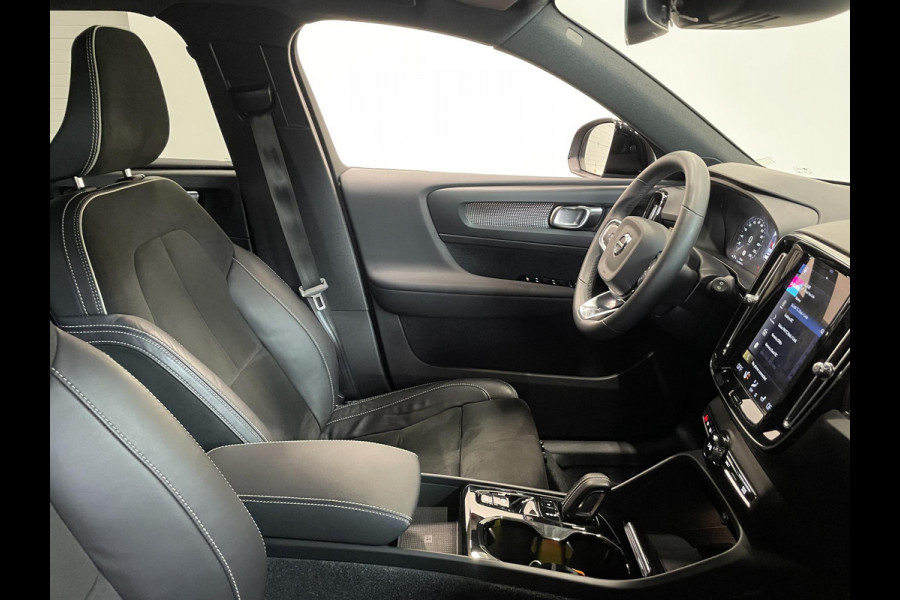 Volvo XC40 1.5 T5 262pk Recharge R-Design Navigatie Apple Carplay/ Android Auto Camera Parkeersensoren Cruise Control Stoelverwarming Full Led Virtual Cockpit Climate Control Lichtmetalen velgen