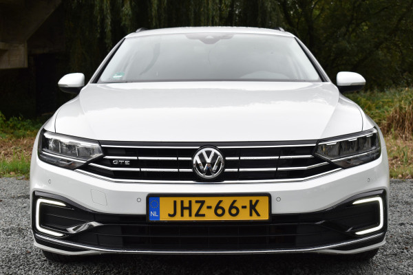 Volkswagen Passat Variant 218PK DSG HYBRID GTE BUSINESS TREKHAAK/NAVI/CAMERA