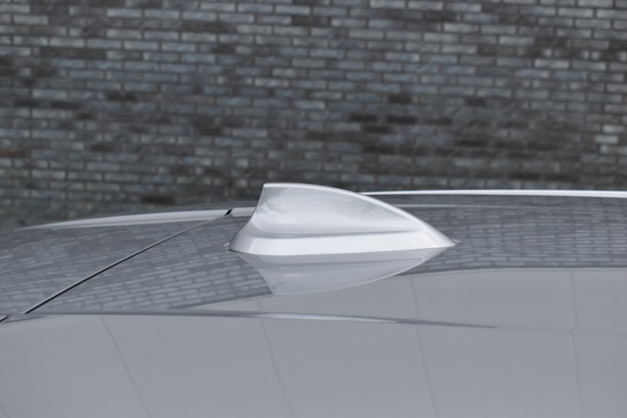 BMW 1-serie 118i Sport Line 1.5 100kW Automaat/Navigatie/carplay/stoelverwarming/btw auto