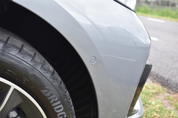 BMW 1-serie 118i Sport Line 1.5 100kW Automaat/Navigatie/carplay/stoelverwarming/btw auto