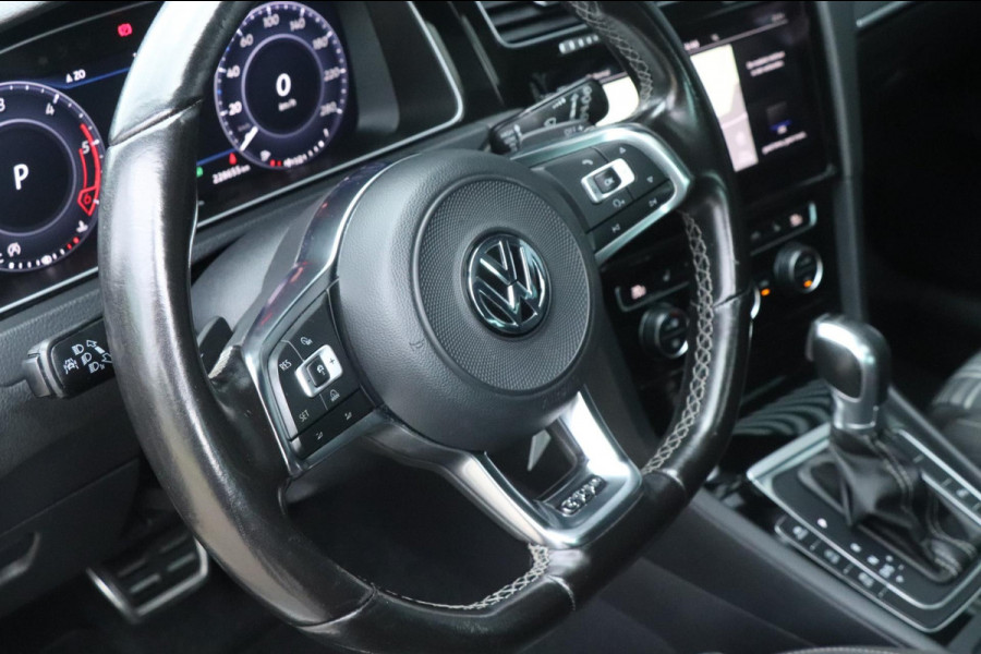 Volkswagen Golf 2.0 TDI GTD | PANO / VIRT.COCKPIT / VOL!