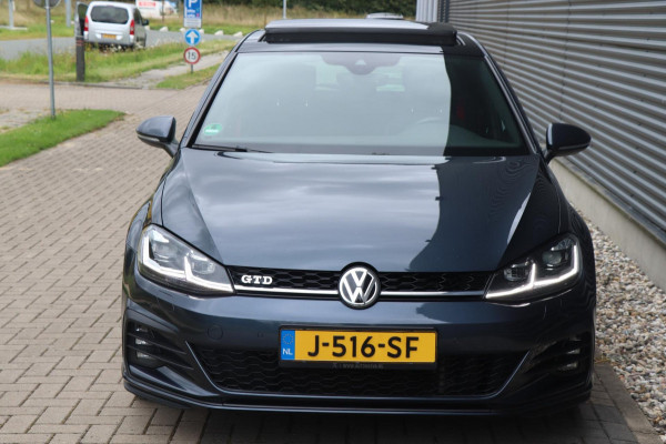 Volkswagen Golf 2.0 TDI GTD | PANO / VIRT.COCKPIT / VOL!