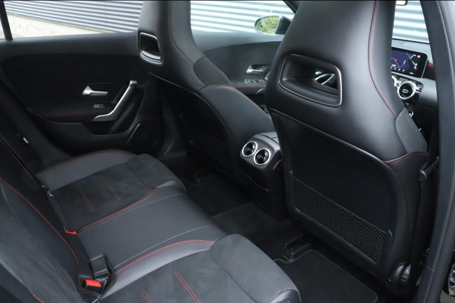 Mercedes-Benz A-Klasse A200 - Night Pakket - AMG - PANO - VOL!