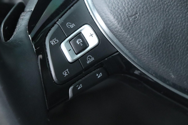 Volkswagen Polo 1.0 TSI Beats | R-Line - PANO - VOL!