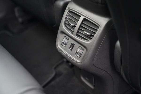 Opel Grandland X 1.6 Turbo Ultimate | Stoelverwarming/verkoeling | Adaptieve cruise | Panorama | Luxe Leder | LED | DENON AUDIO |
