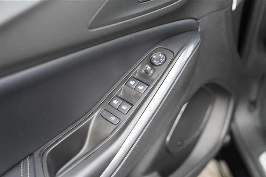 Opel Grandland X 1.6 Turbo Ultimate | Stoelverwarming/verkoeling | Adaptieve cruise | Panorama | Luxe Leder | LED | DENON AUDIO |