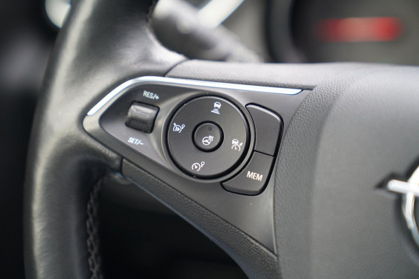 Opel Grandland X 1.6 Turbo Ultimate | Stoelverwarming/verkoeling | Adaptieve cruise | Panorama | Luxe Leder | LED | DENON AUDIO |