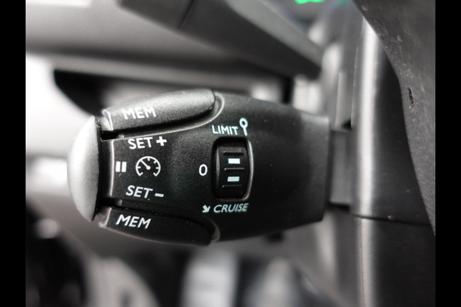 Peugeot Expert 1.5 BlueHDI 120PK L2H1 Airco Navi Trekhaak Carplay Cruise Control