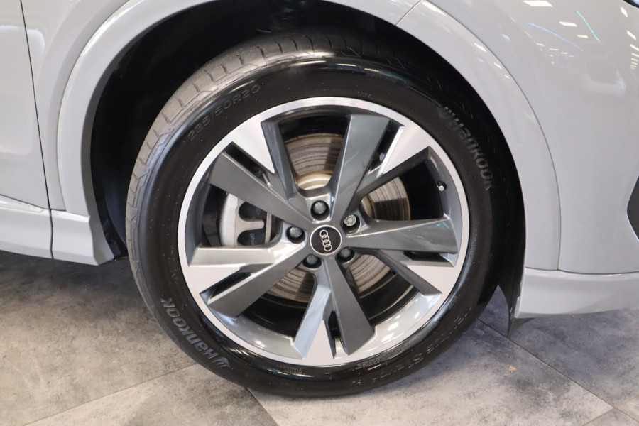 Audi Q4 Sportback e-tron 45 Advanced edition 82 kWh Adapt. cruise stoelverw Camera Elec. achterklep 24 maanden garantie mogelijk (*vraag naar de voorwaarden)