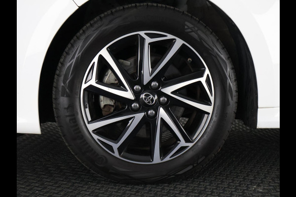 Toyota Yaris 1.5 Hybrid Dynamic | Afneembare trekhaak | Apple Carplay & Android Auto | Adaptieve Cruise Control |