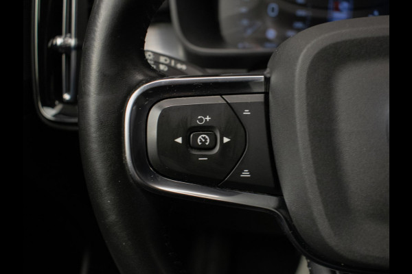 Volvo XC40 1.5 T4 Recharge Inscription Expression (APPLE CARPLAY,NAVI,LED,HARMAN/KARDON,SPORTSTOELEN,TREKHAAK,360 VIEW,CAMERA,PDC)
