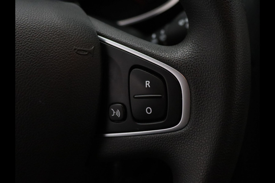 Renault Clio Estate 90pk TCe Zen Airco | Cruise | Carplay | Parkeersens. achter | Trekhaak