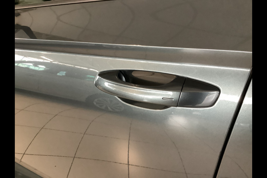 Seat Ateca 1.5 TSI FR Business Intense Panodak, Automaat, Keyless entry en start, Dealer onderhouden Dodehoek detectie, Beats audio en wegklapbare trekhaak