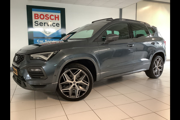 Seat Ateca 1.5 TSI FR Business Intense Panodak, Automaat, Keyless entry en start, Dealer onderhouden Dodehoek detectie, Beats audio en wegklapbare trekhaak