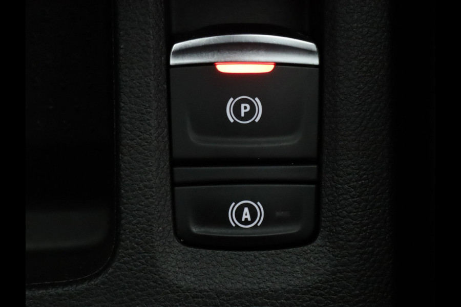 Renault Captur 100pk TCe Intens Cruise | Climate | Carplay | Navi | Parkeersens. achter