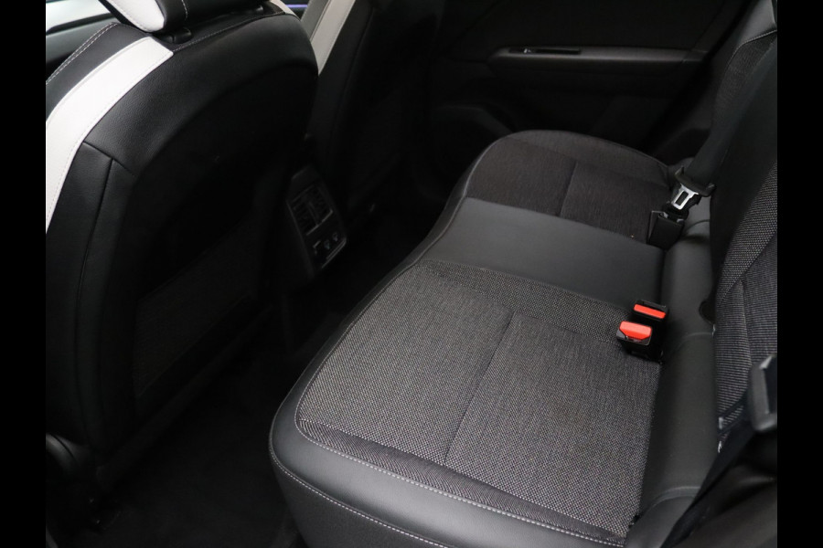 Renault Captur 100pk TCe Intens Cruise | Climate | Carplay | Navi | Parkeersens. achter