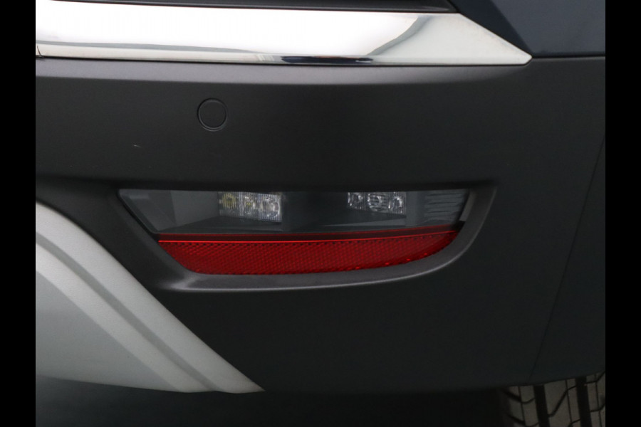 Renault Captur 100pk TCe Intens Cruise | Climate | Carplay | Navi | Parkeersens. achter