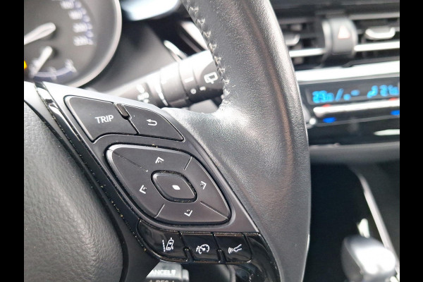 Toyota C-HR 2.0 Hybrid Dynamic Navigatie