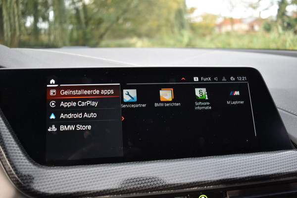 BMW 1-serie 118IA 140PK AUT. BUSINESS SPORT-LINE NAVI/LED/CAMERA/CARPLAY
