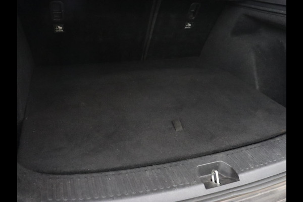 Aiways U5 63 kWh Premium | Panoramadak | Leder | Stoelverwarming | Adaptive cruise | Carplay | 360 camera | Full LED | Keyless