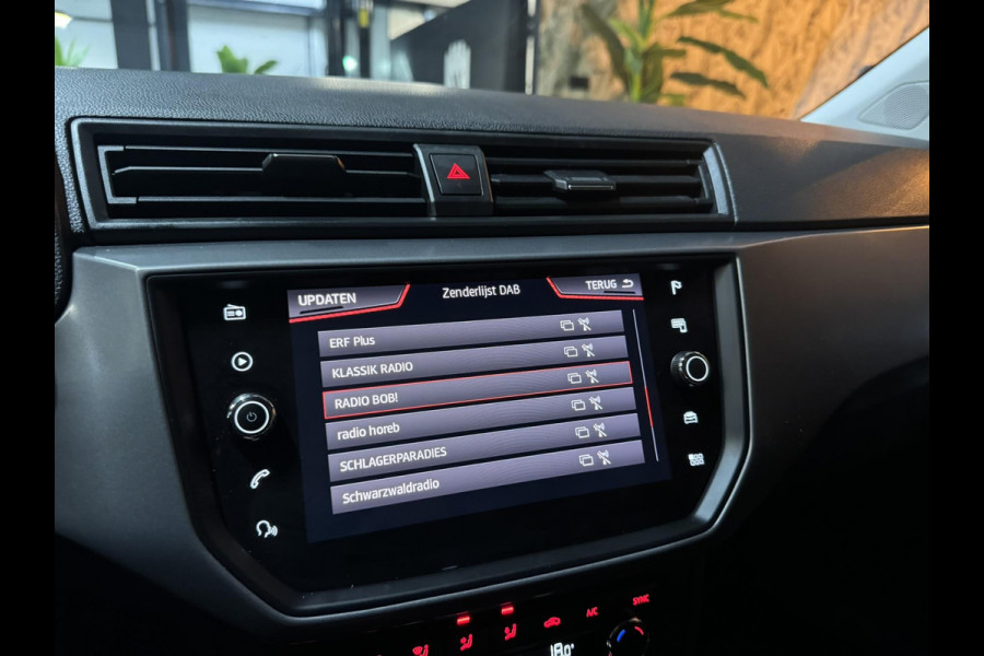 Seat Ibiza 1.0 TSI Style Garantie Trekhaak Carplay StoelVW Beats DAB PDC Led Cruise Clima Navi Rijklaar