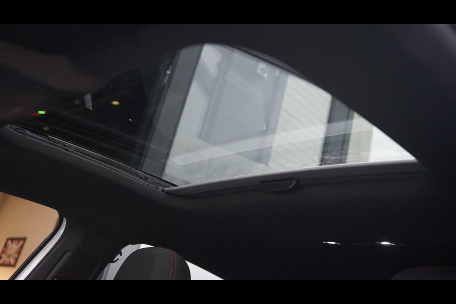 Volkswagen Polo 2.0 TSI GTI AUTOMAAT-ACC-BEATS-CAMERA-CARPLAY-KEYLESS-LED-MODE-NAVIGATIE-PANORAMA-VIRTUEEL